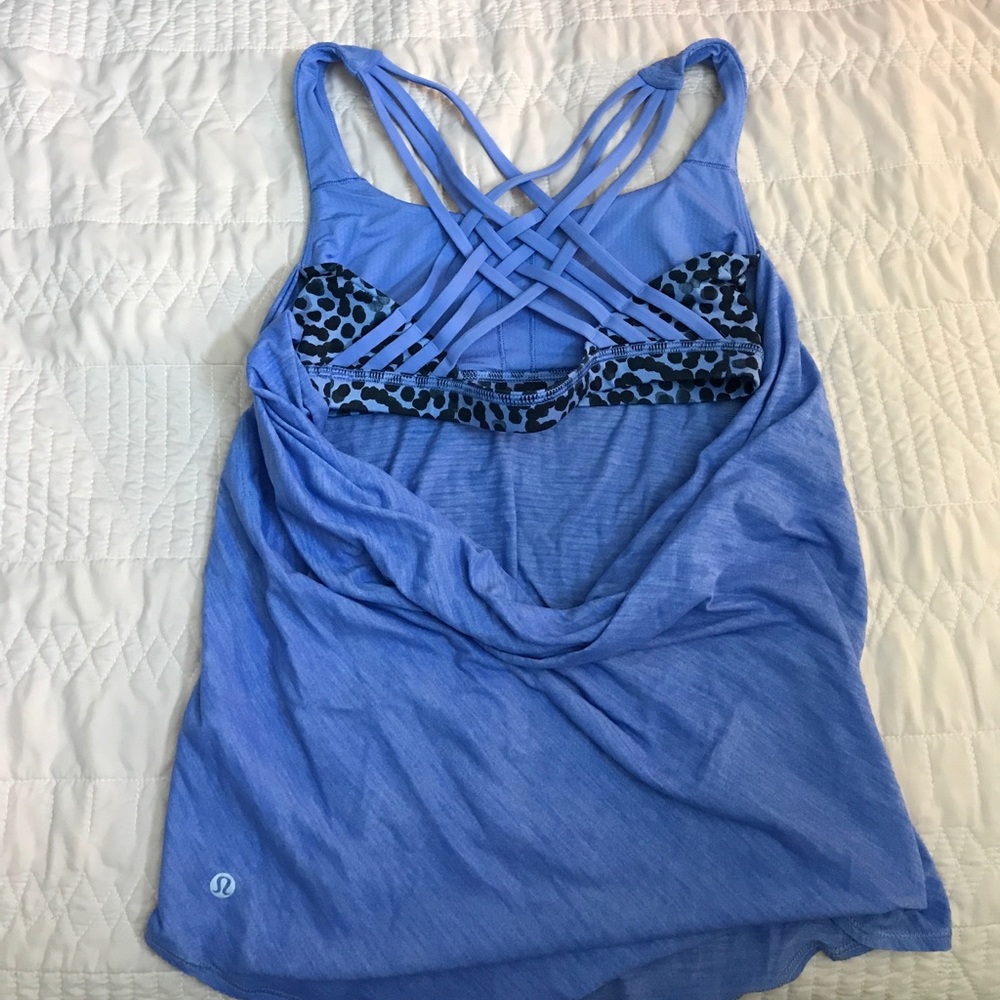 Lululemon top with built in bra